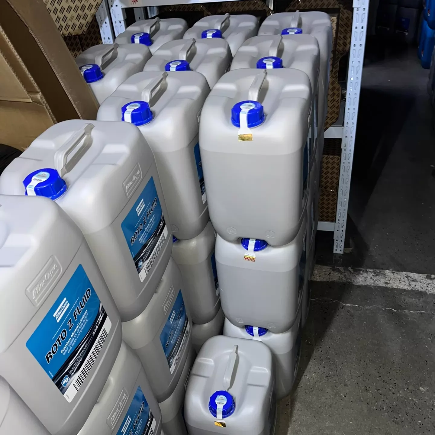 Atlas Copco 1627456170 PG Vacuum Fluid main product image